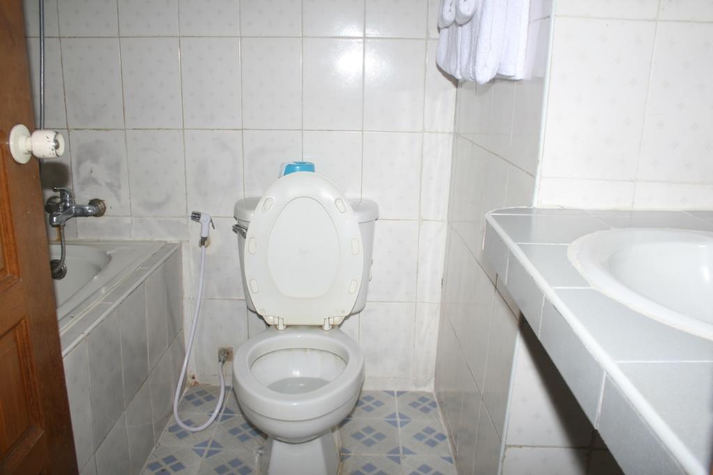 Hotel Day Yangon