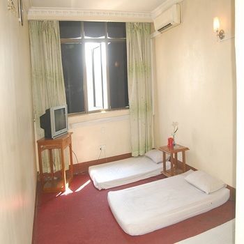 Hotel Day Yangon