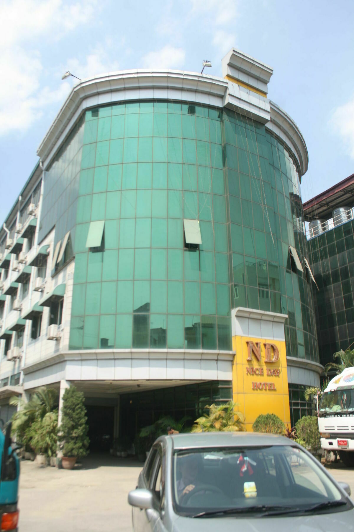 Day Yangon